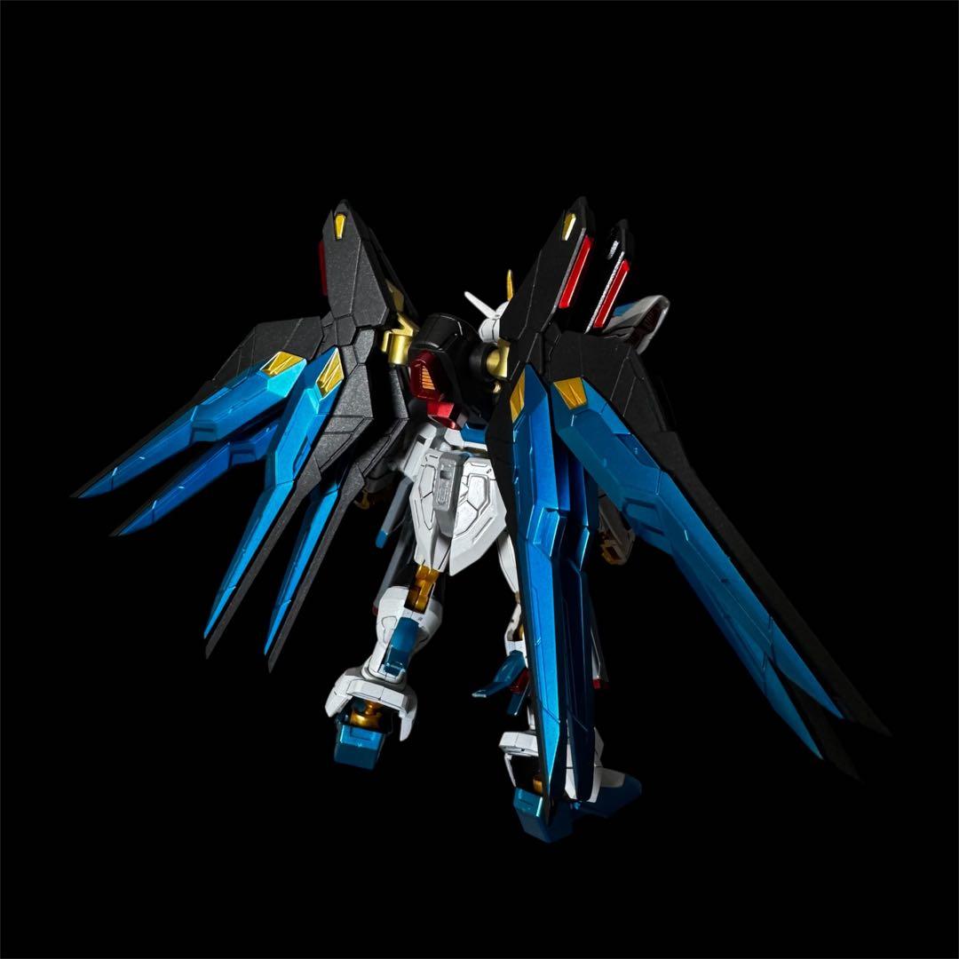 専用 GフレームFA ストライクフリーダム 初音ミクカラー ガンプラ