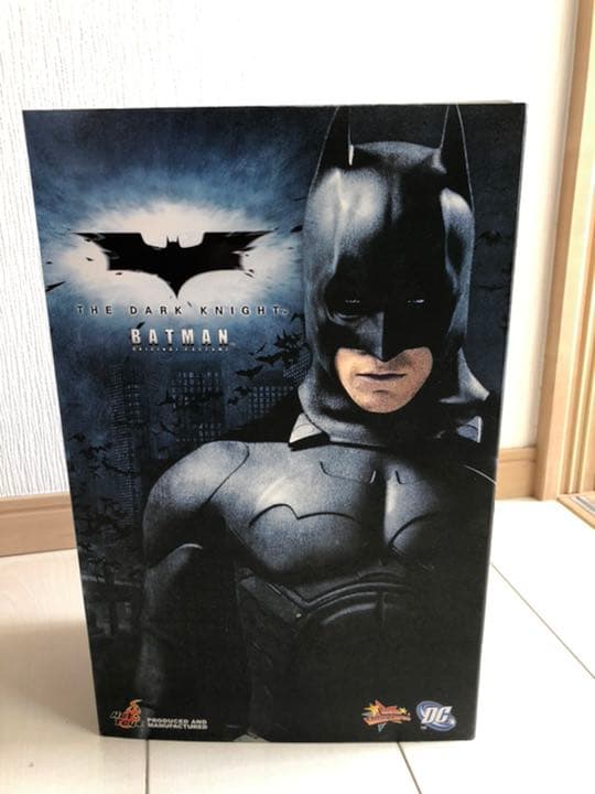 ダークナイト』１／６スケールフィギュア バットマン（オリジナル・コスチューム版）