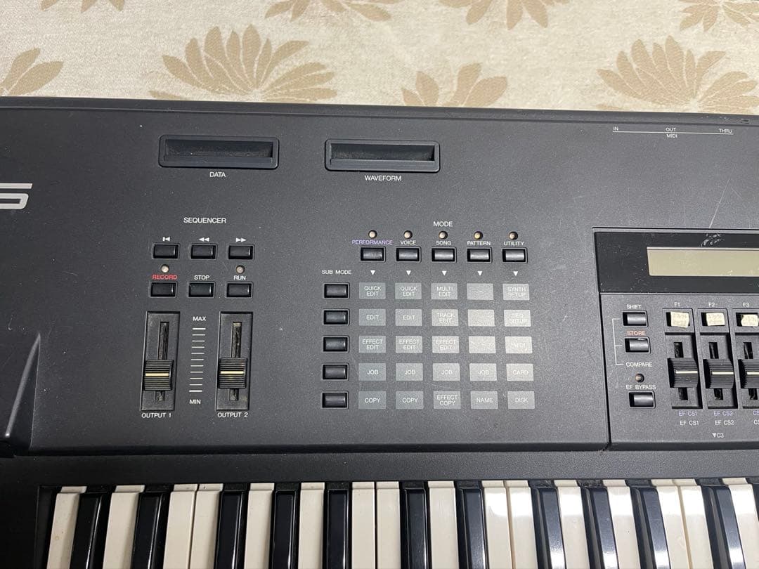 ヤマハ YAMAHA シンセサイザー SY85 日本製