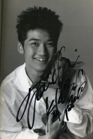 「ＴＯＫＩＯ ファースト写真集 ＩＮＩＴＩＡＬ」のメンバーサイン