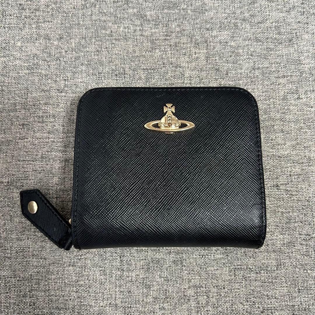 ブラック 二つ折り財布 ゴールドロゴ