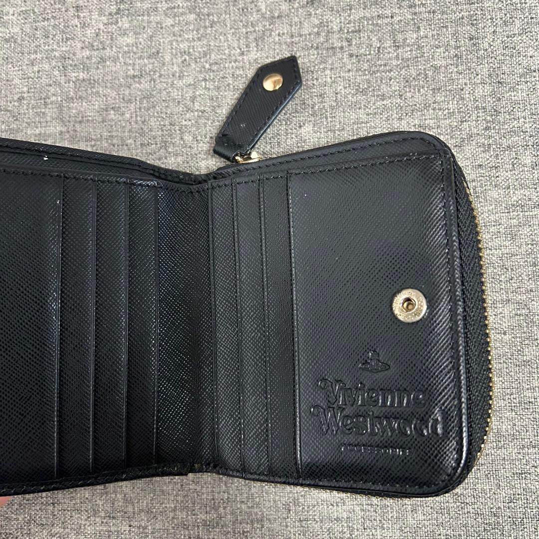 ブラック 二つ折り財布 ゴールドロゴ