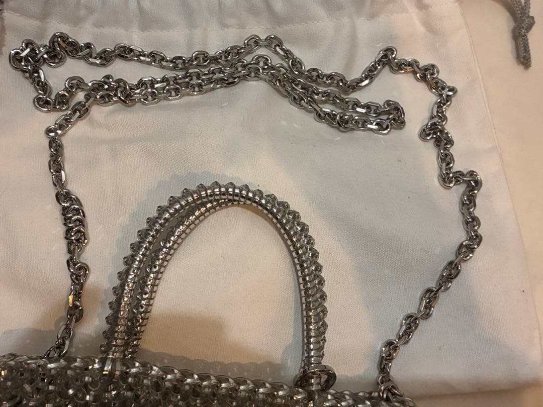 アンテプリマ　スクエア　ミディアム　シルバー　ショルダーバッグ　ワイヤー