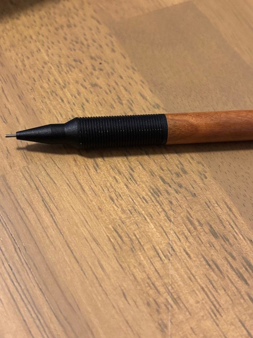 シャープペンシル、レンマペンケースのセット