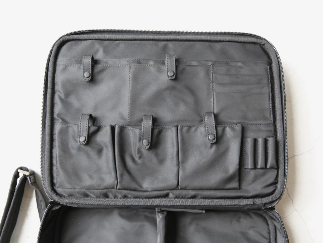 PRADA V147S ラップトップ・ショルダー