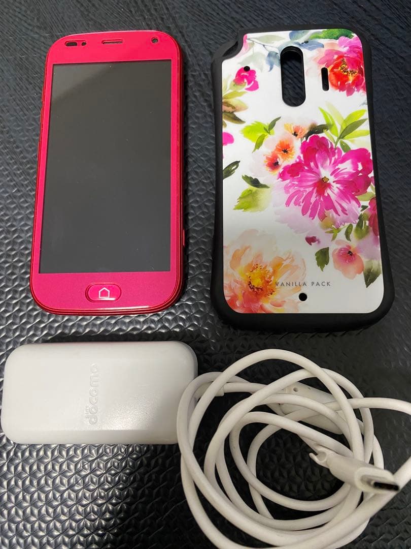『美品』 docomo らくらくフォン　F-01L ケース付き