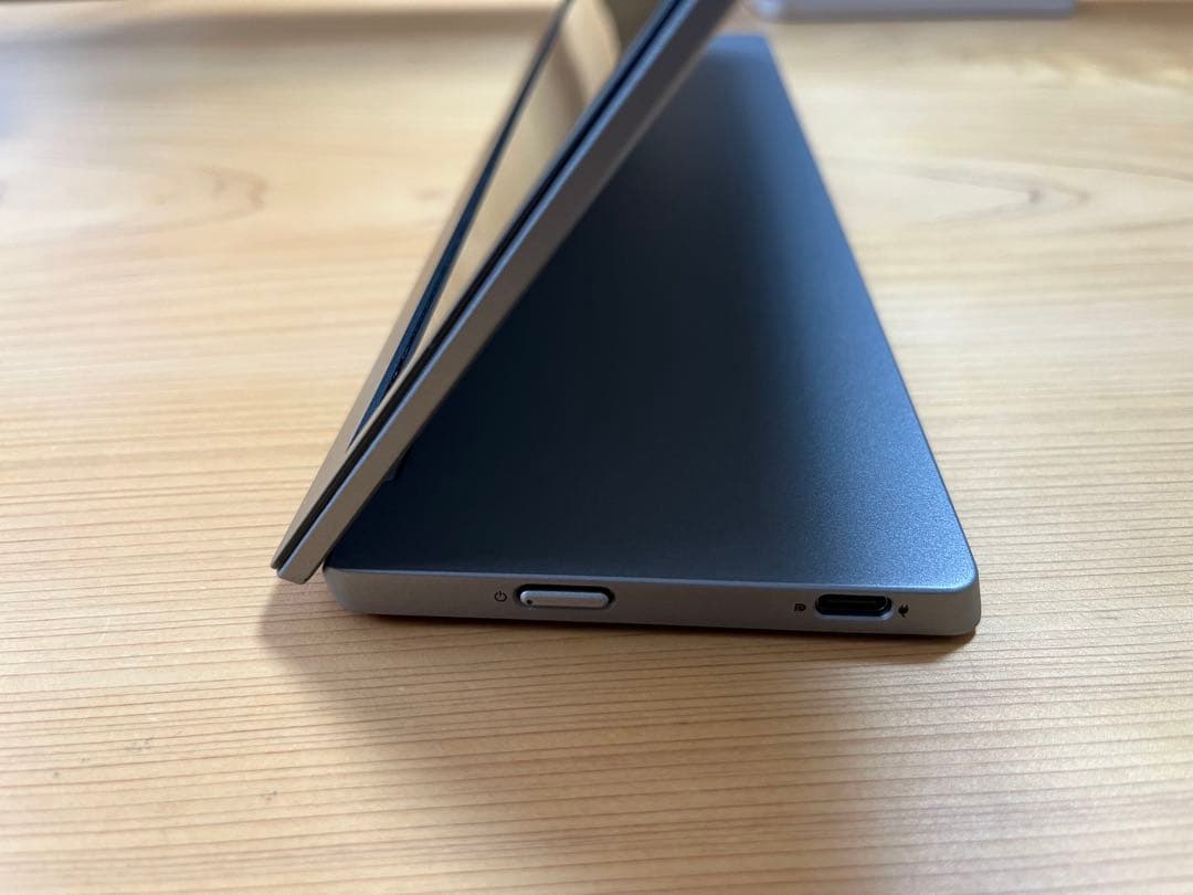 Dell 14 ポータブル モニター - P1424H