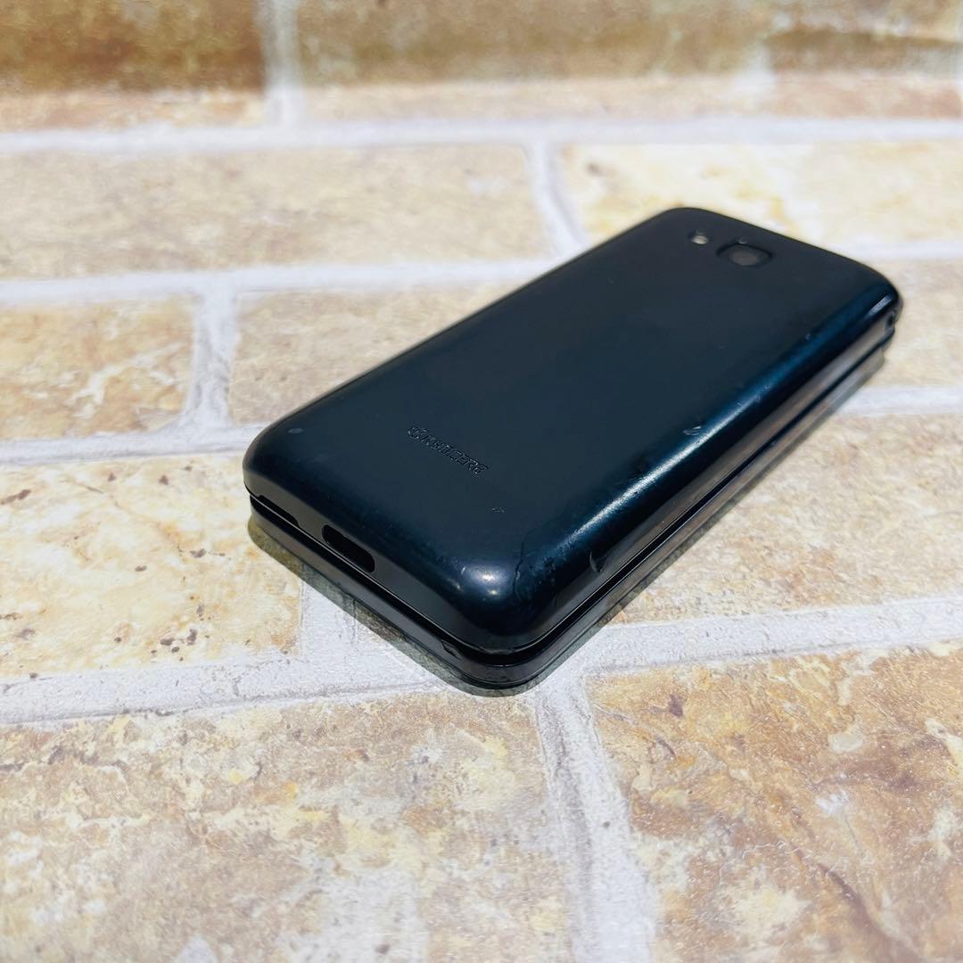 au SIM GRATINA KYF39 4GB ブラック 電池良好