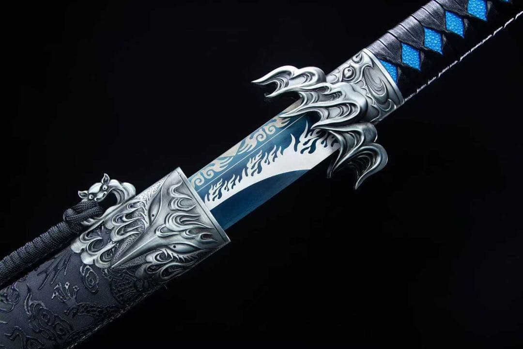 凌焔鏽春刀 刀装具 日本刀 武具 鑑賞刀 居合刀 舞踊刀