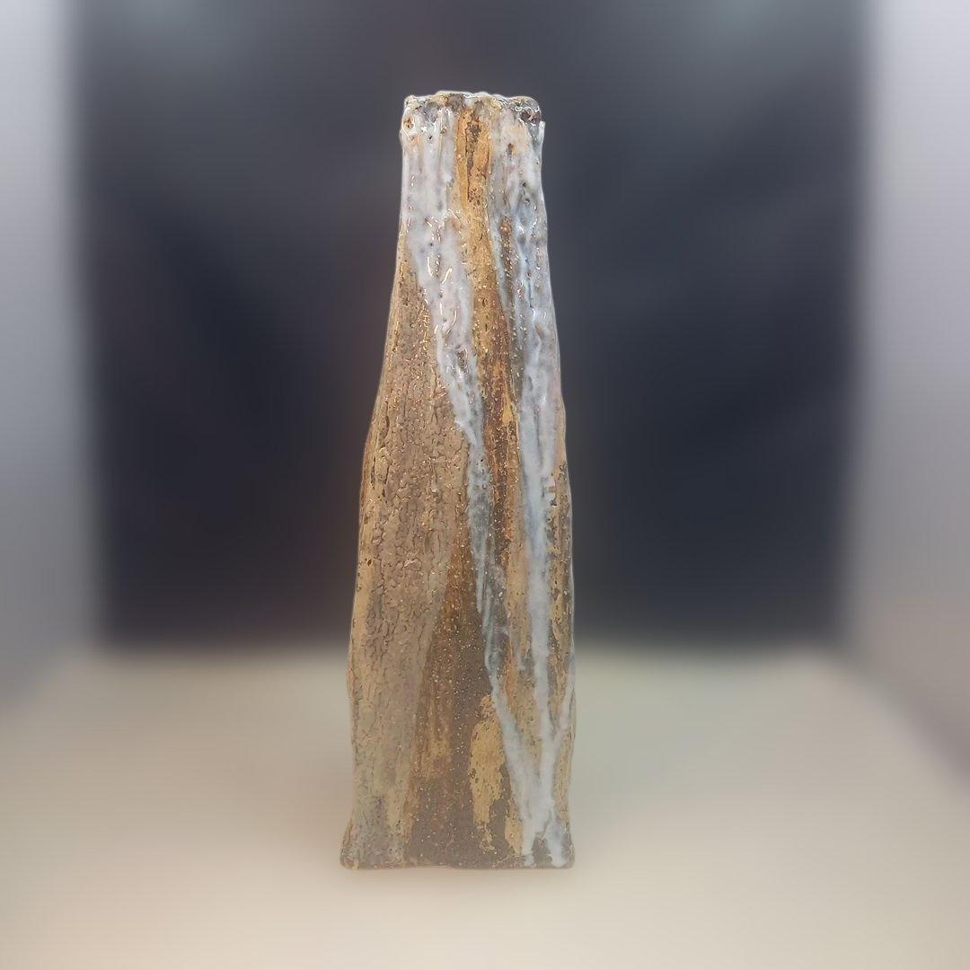 陶芸作家　手作りの花瓶