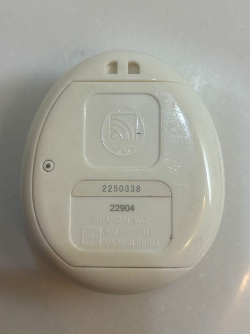 たまごっち 4U WHITE ホワイト TAMAGOTCHI