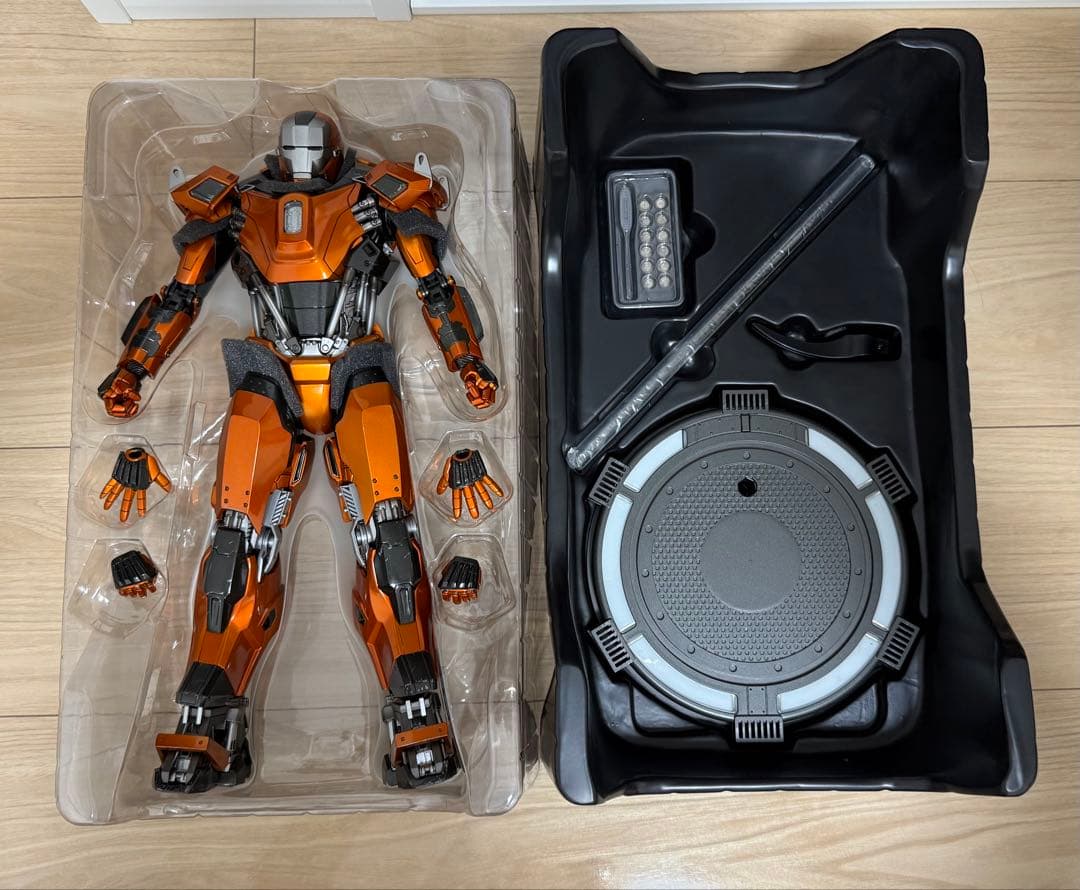 1/6ホットトイズ アイアンマンマーク36(ピースメーカー)