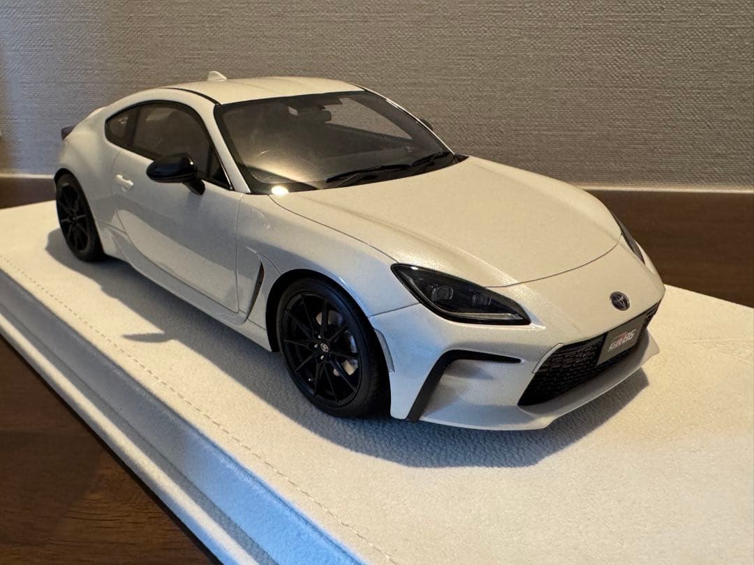 GR86 モデルカー 1/18 Pro Edition