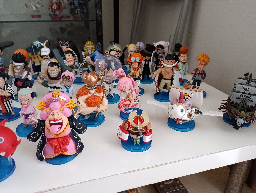 ワンピースワールドコレクタブルフィギュア129体まとめ売り