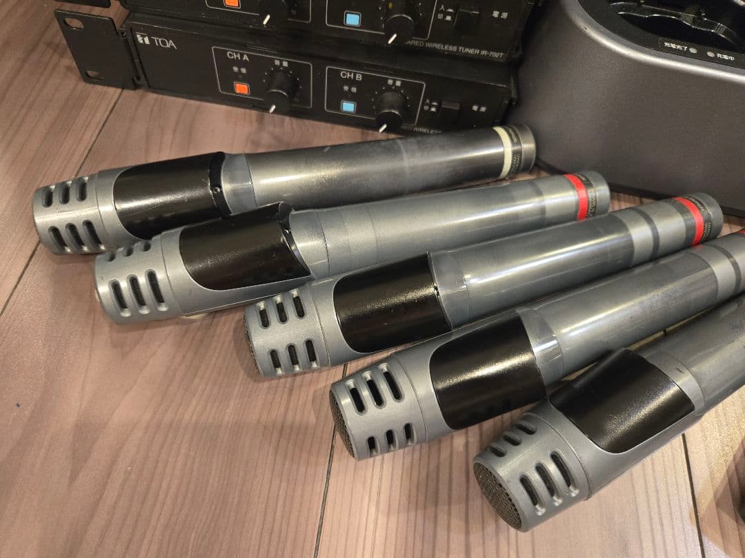 TOAワイヤレスマイクチューナーチャージャーセットIR-200M300M702T