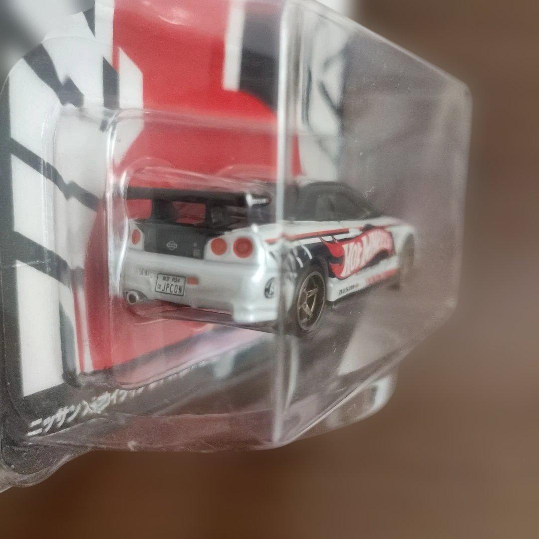 ホットウィール スカイラインGT-R (BNR34) コンベンション 右向き