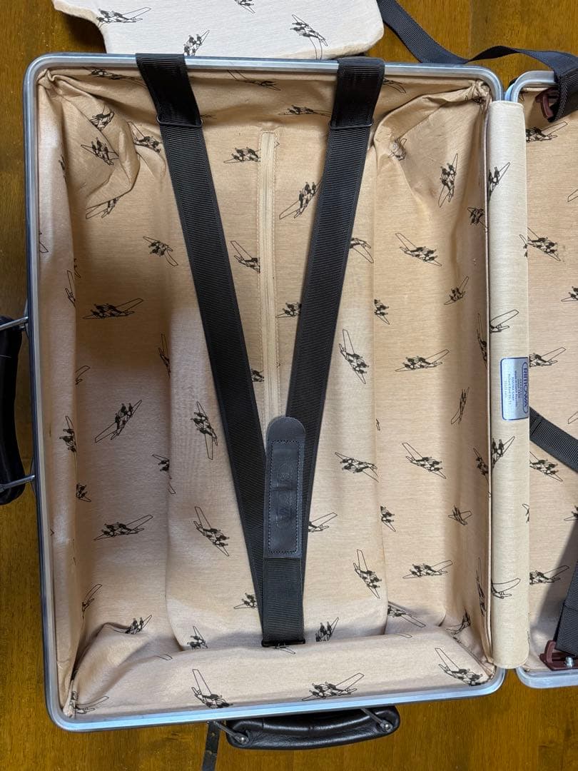 RIMOWA リモワ クラシック　2輪　機内持込サイズ