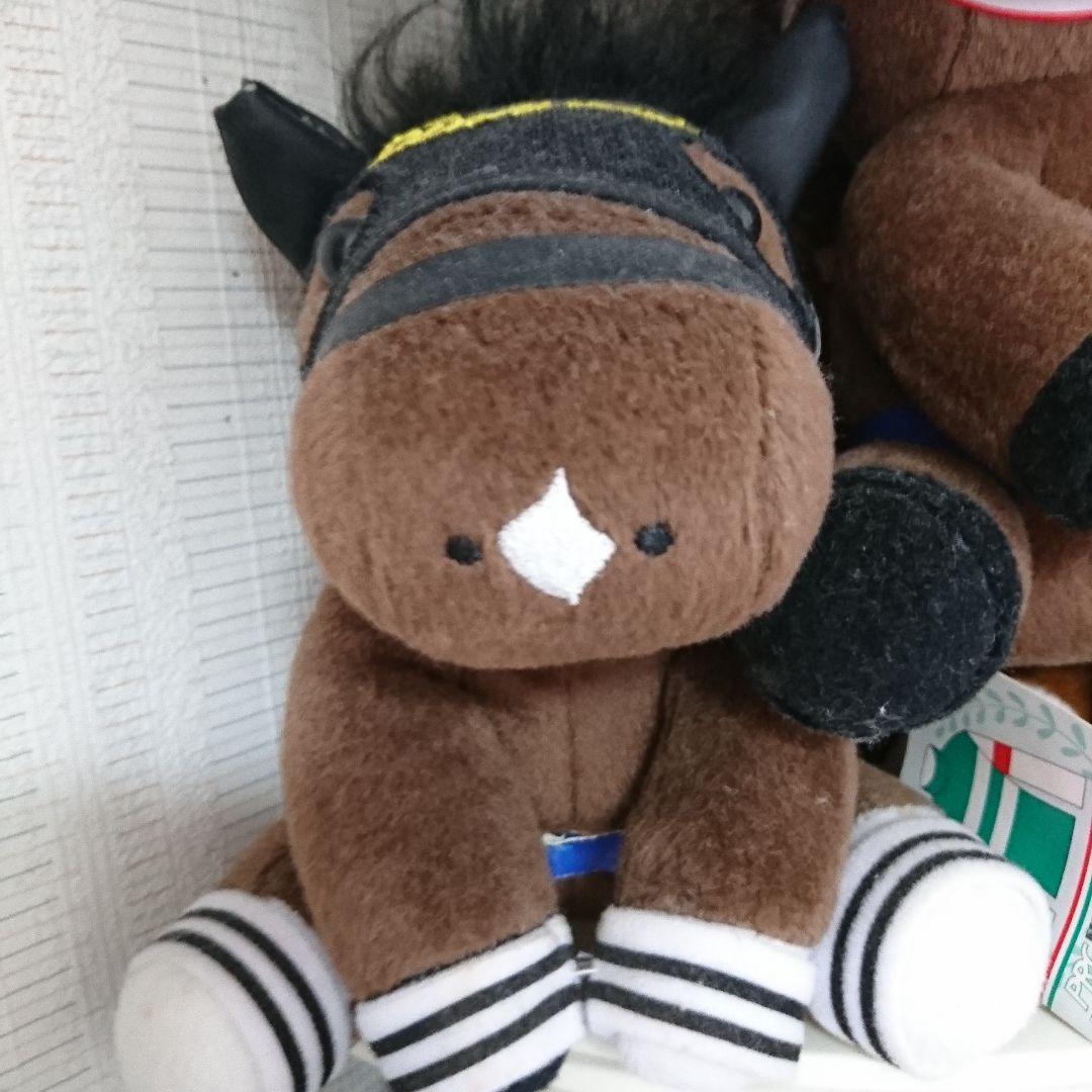 馬のぬいぐるみ