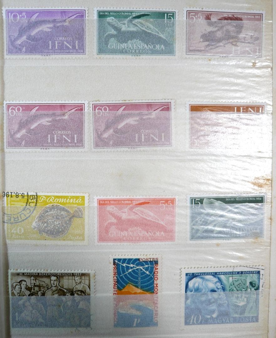 古い海外切手（使用済み、未使用混在２４９枚セット）