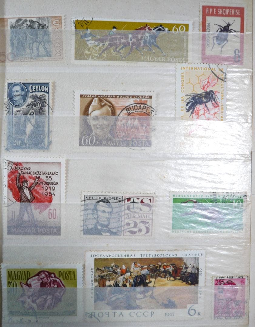 古い海外切手（使用済み、未使用混在２４９枚セット）