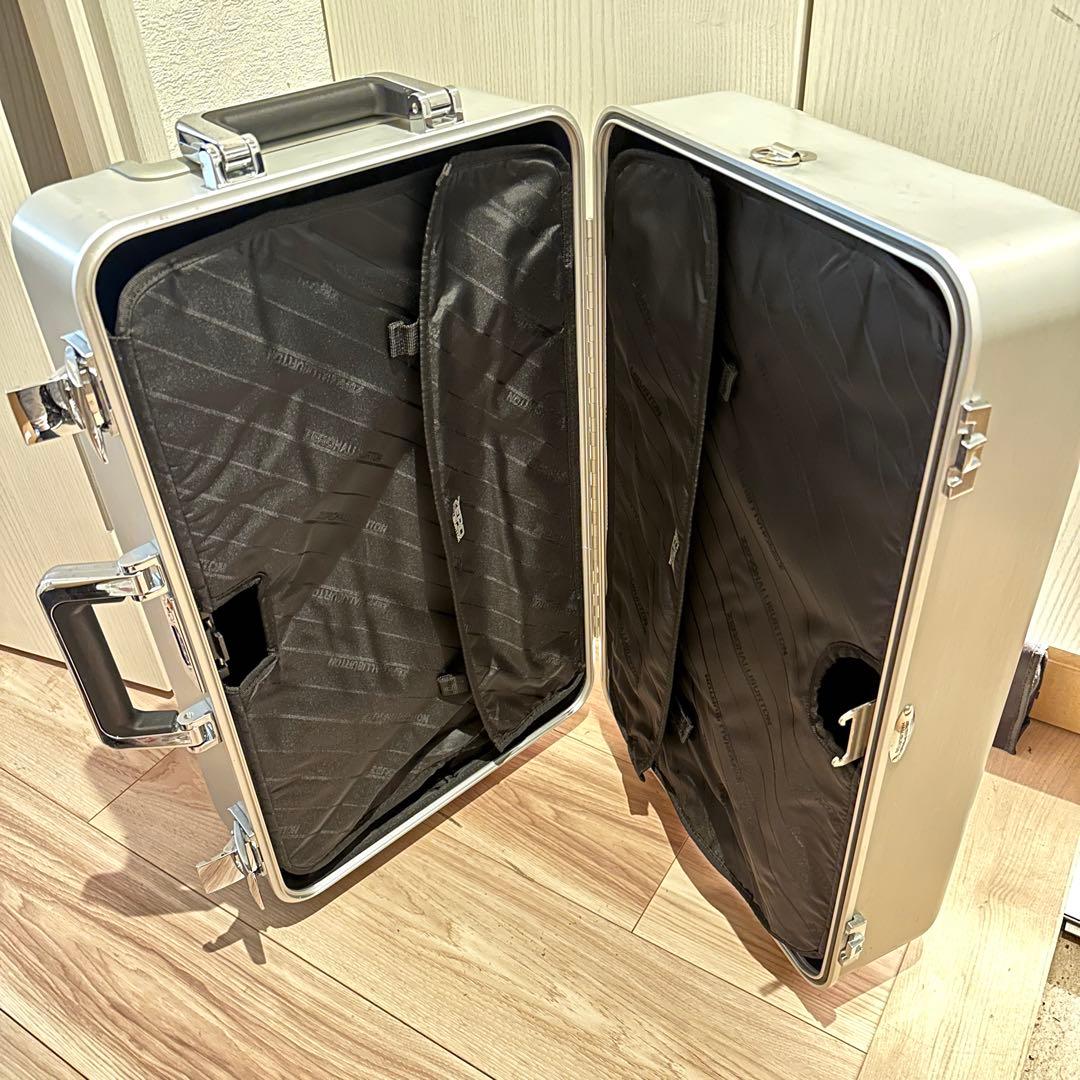 【希少】ゼロハリバートン アルミ キャリーケース ZR21WT-SI