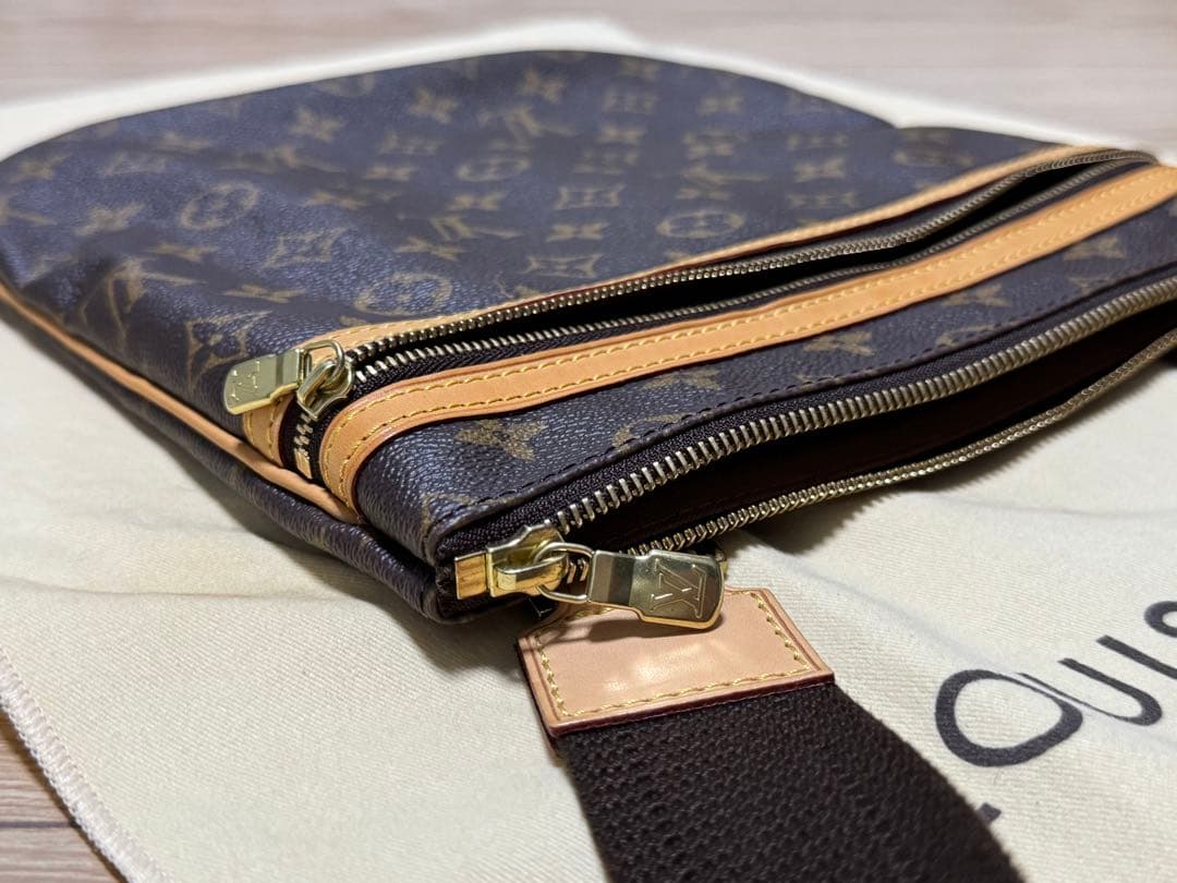 ルイヴィトン ショルダーバッグ モノグラム ポシェットボスフォール 極美品