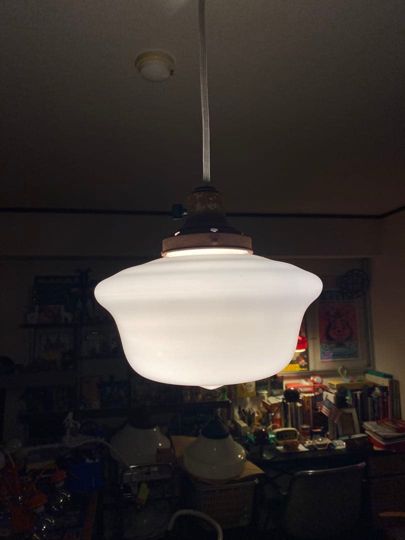 昭和レトロ　ペンダントライト　電笠　ミルクガラス照明　昭和初期