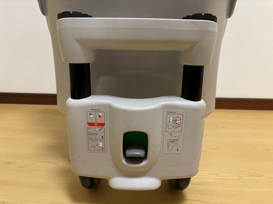 美品⭐︎チャイルドシート　エールベベ クルットNT/クルットNT2