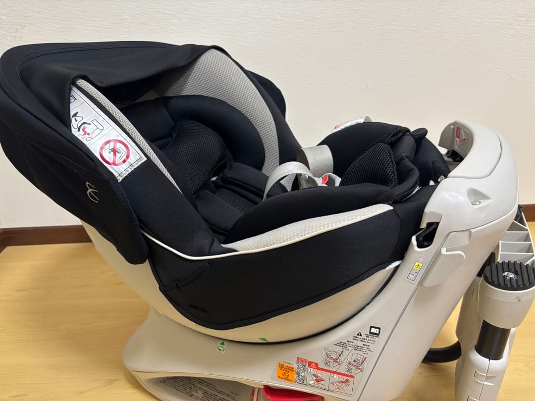 美品⭐︎チャイルドシート　エールベベ クルットNT/クルットNT2