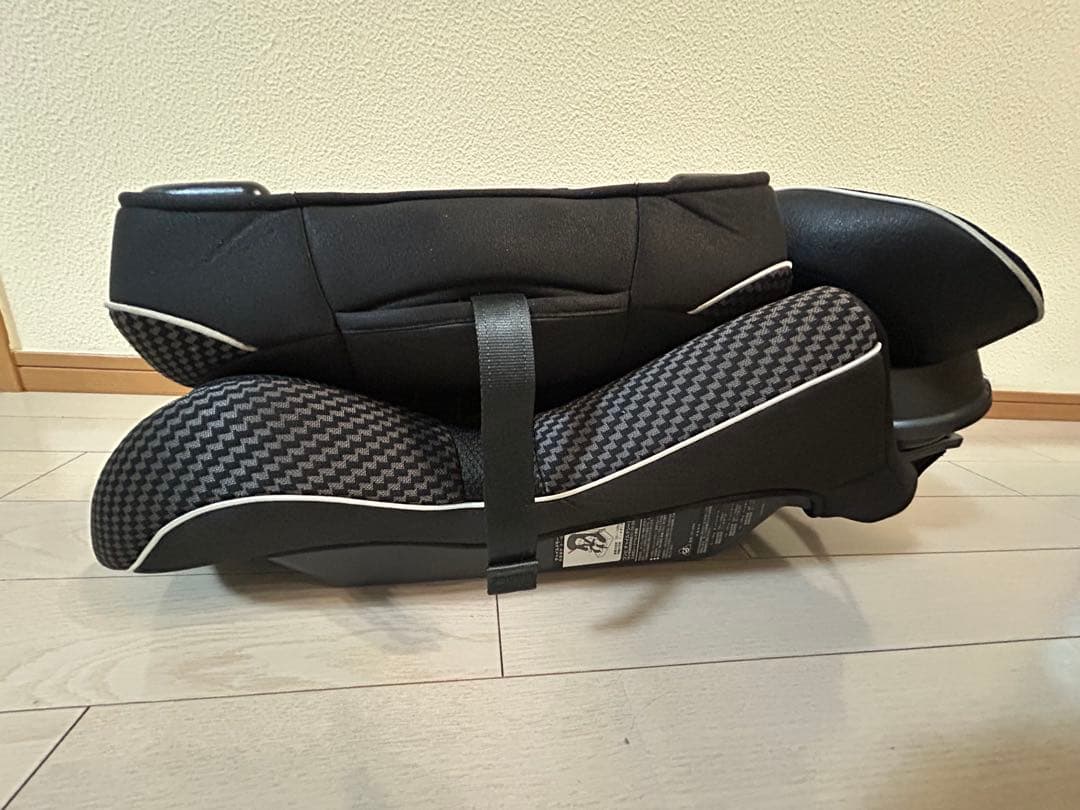 コンビ ジョイトリップ エアスルー エッグショックGC チャイル・ジュニアシート