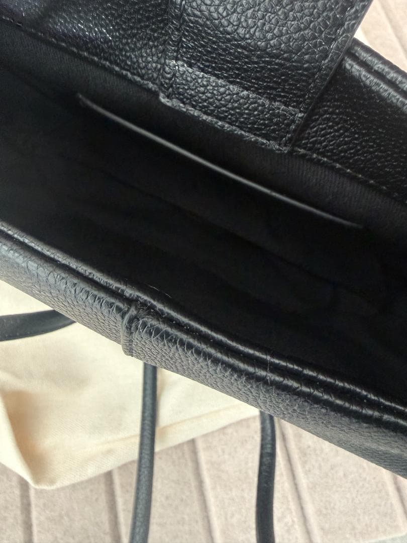 【美品】Beri ショルダーバッグ 黒