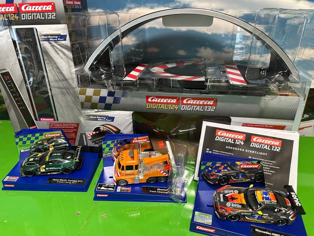 CARERA デジタル　1/32大型スロットカー+オプション？数点付き