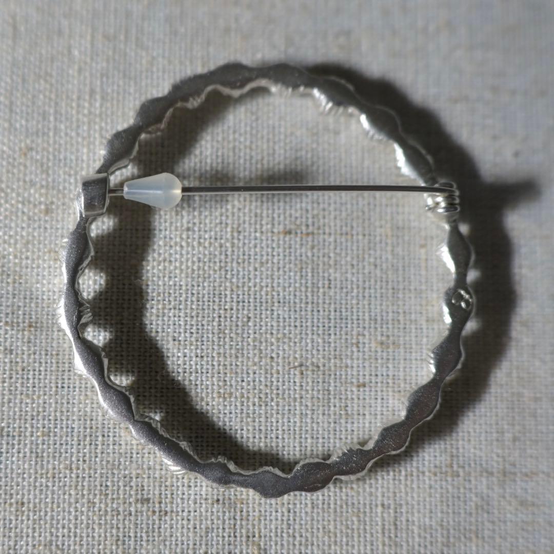 ミナペルホネン　シルバーブローチ タンバリン