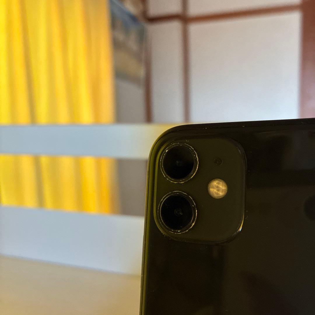 【iPhone11】　ブラック　割れなし　液晶汚れあり