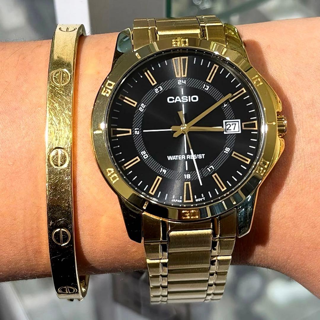 カシオ　アナログ腕時計　新品 海外並行輸入　ゴールドステンレス　国内未発売モデル