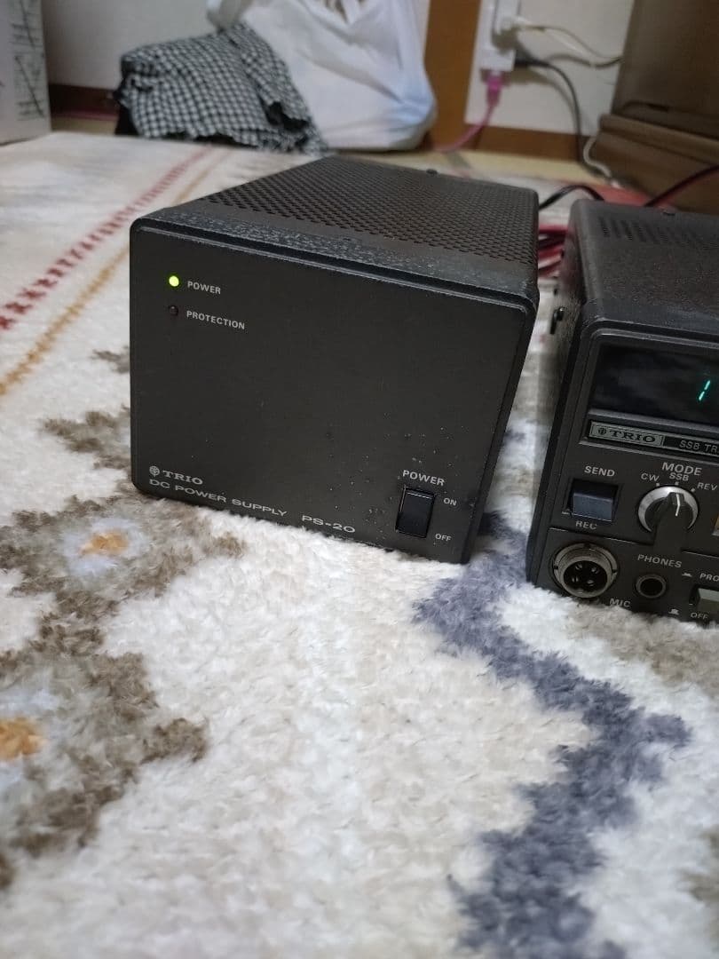 アマチュア無線機　TS-130V (備品含む)　TRIO