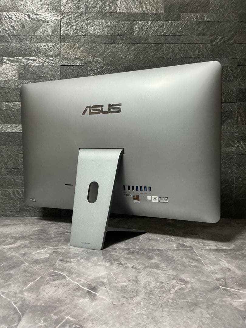 ASUS 一体型PC corei7 メモリ16GB ストレージ1.25TB