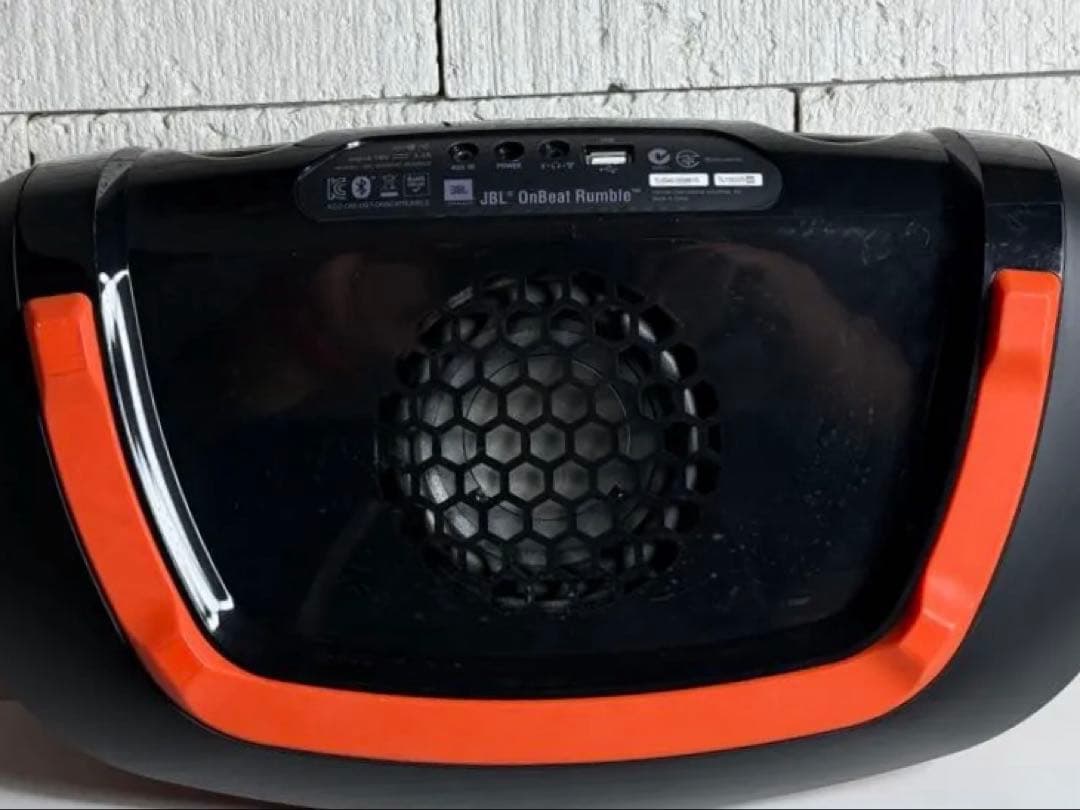 JBL OnBeat Rumble Bluetoothスピーカー