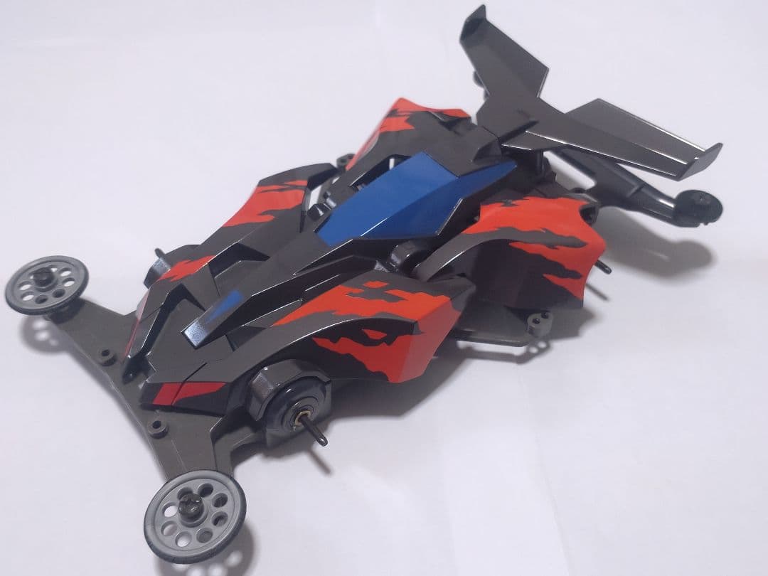 タミヤ ミニ四駆 シャドウブレイカーZ-3 塗装済ボディ