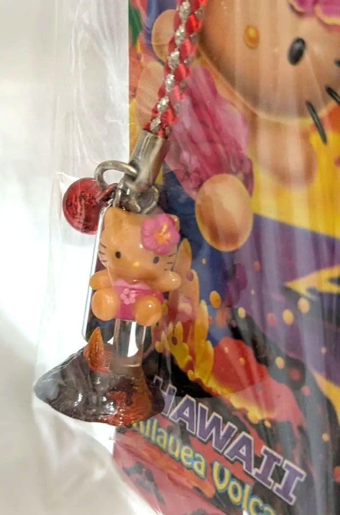 J*_様 日焼けハローキティ ハワイ　キラウエア火山　根付　2012　未開封