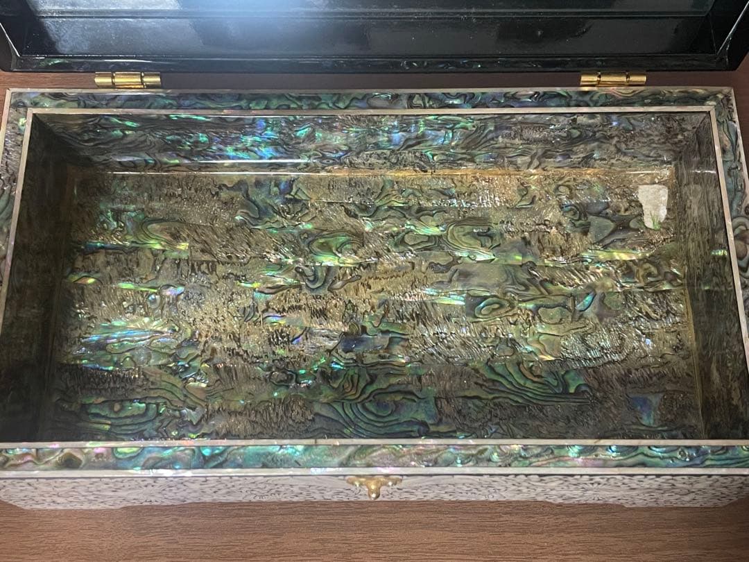 ぽ*た様 らでん　螺鈿細工 小物入れ アクセサリーケース　鏡付き