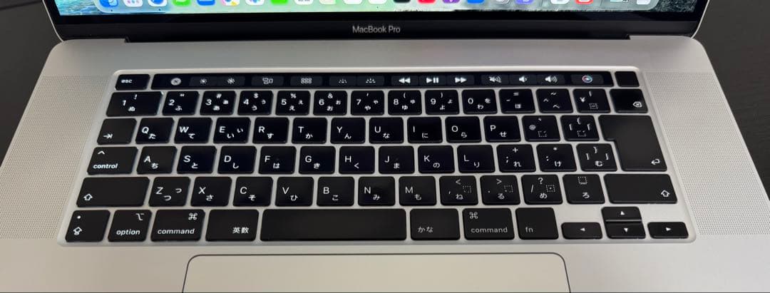 MacBookPro i9 32GB 1TB 充放電206回 バッテリー84%