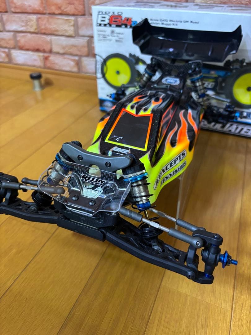 Team Associated B6.4D アソシ
