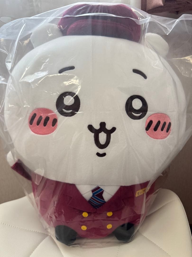 ちいかわ×阪急電車 BIGぬいぐるみ(ちいかわ)