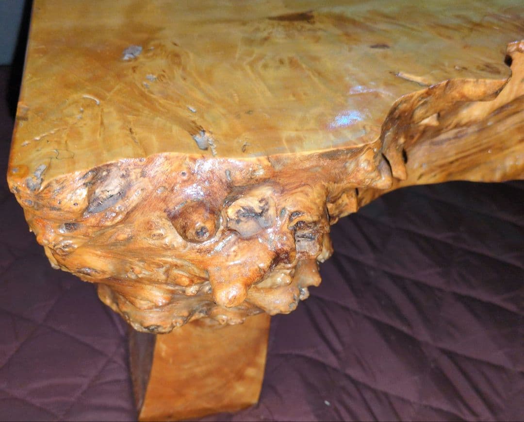 ポプラ　一枚板　テーブル　瘤杢　重厚感あり　レジンテーブルのベースにも