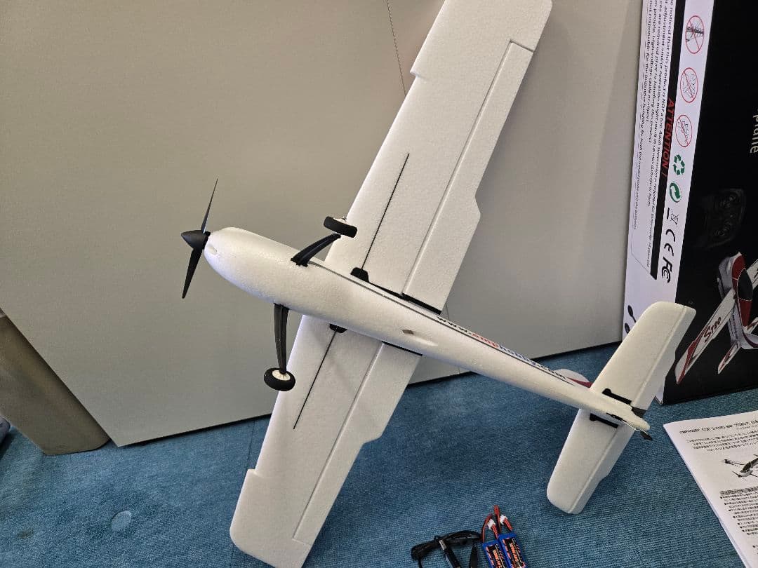 OMPHOBBY S720 S-FHSS プロポレス　スポーツラジコン飛行機