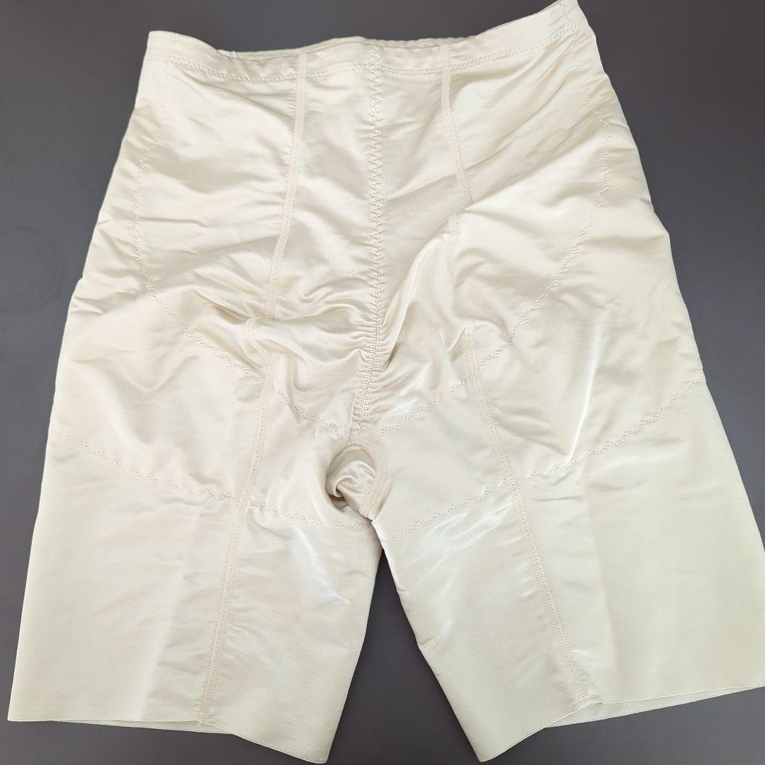 ブライダルインナー BRIDAL BEAUTE　ビスチェ　ガードル