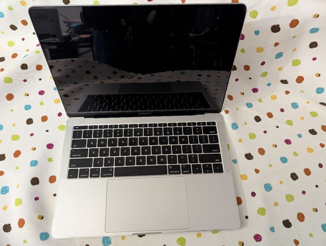 ジャンク　MacBook pro A1708　本体のみ