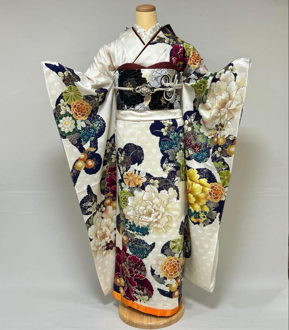 生成り　上品な牡丹と菊の振袖フルセット