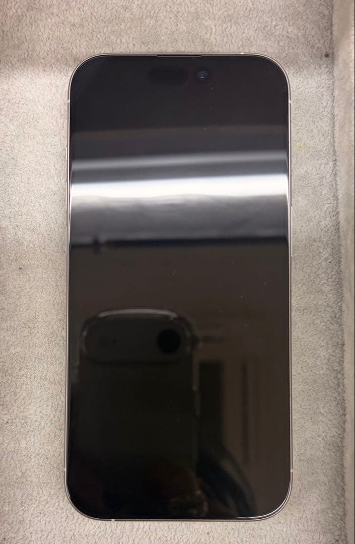 【極美品】iPhone15Pro 512GB SIMフリー　新品バッテリー